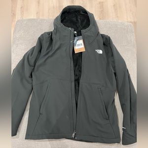 NWT NORTHFACE JACKET WITH HOOD BLACK
